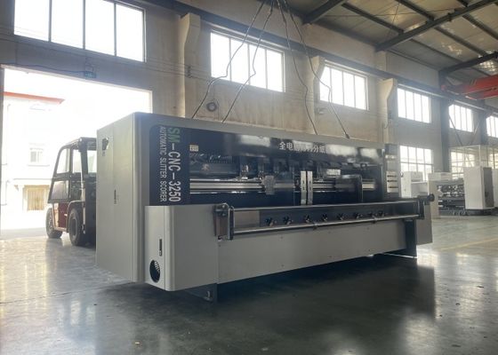 ماشین پیشرفته CNC 3250 برای نشان دادن دقیق و برش در سرعت 150m / min